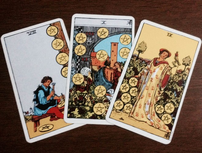 Tarot comment interpréter un tirage à trois cartes